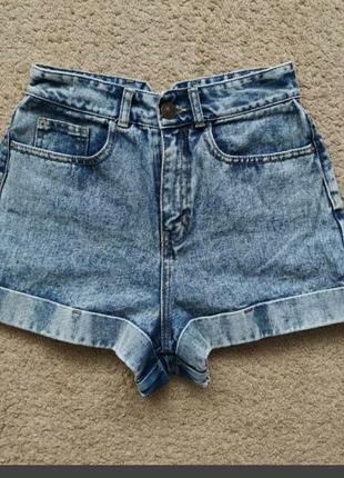 Шорти river island