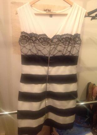 Красивое стильное платье. piena.