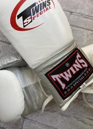 Боксерские перчатки кожаные профессиональные7 фото
