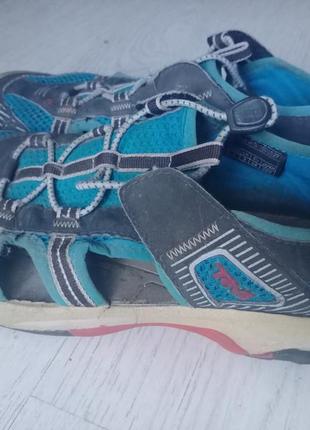 Сандалі, босоніжки teva 34-35 разів. з дефектом.