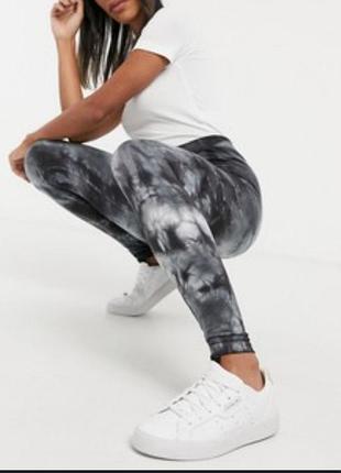 Р. 42-44/xs-s джинси жіночі тонкі з розводами h&amp;m