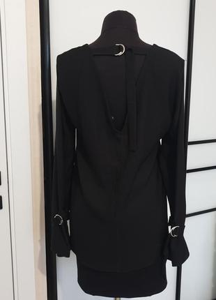 Черная блузка с металлическими элементами!3 фото