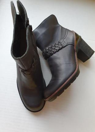 Черевики шкіра clarks р. 37