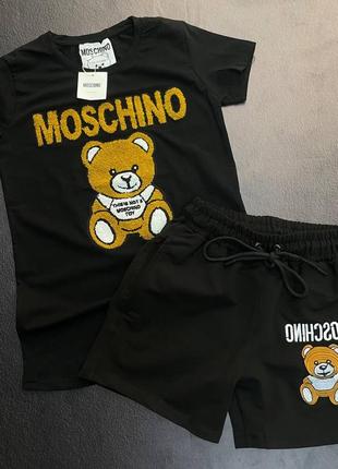 Летний костюм в стиле moschino1 фото