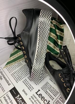 Жіночі кеди