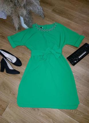 Платье прямого кроя