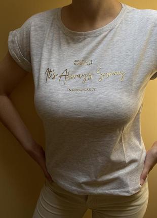 Сіра футболка з золотим написом 💎💎💎1 фото
