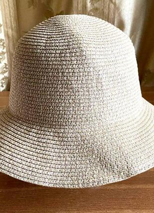 Солом'яний капелюх з маленькими полями. / china /1 фото