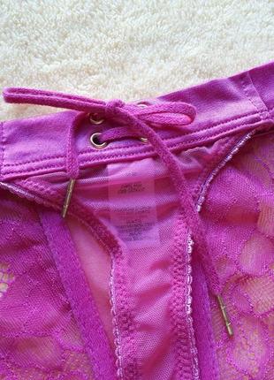 Новые розовые гипюровые с вышивкой трусики стринги сетка виктория сикрет л/l/12/40/48

victoria's secret6 фото