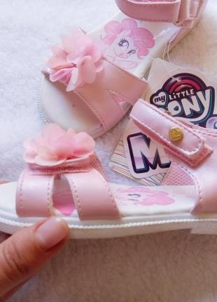 Босоніжки, сандалі брендові для дівчинки польща1 фото