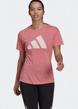 Розовая футболка adidas