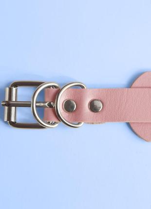Розовый чокер с металлическим сердечком и длинными шипами4 фото