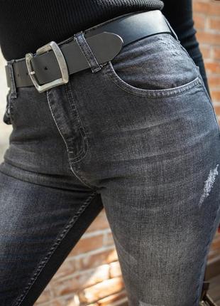 Женские джинсы прямого кроя9 фото