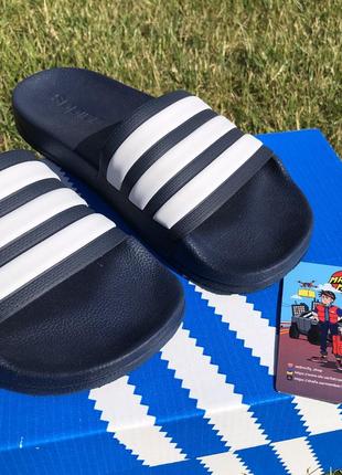 Женские шлёпанцы adidas adilette shower navy blue5 фото