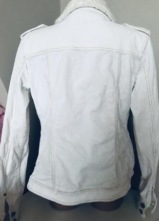 Крута брендовий вельветова куртка з хутряним коміром 🤘🏻2 фото