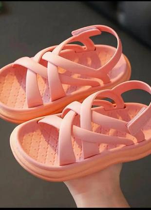 Босоножки сандали для девочки1 фото