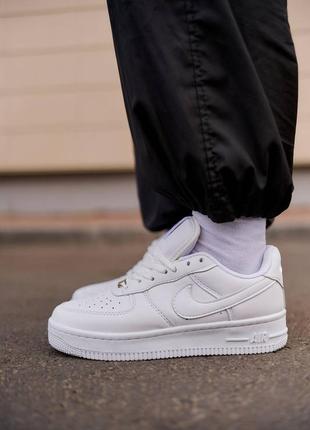 Nike air force 1 classic white premium