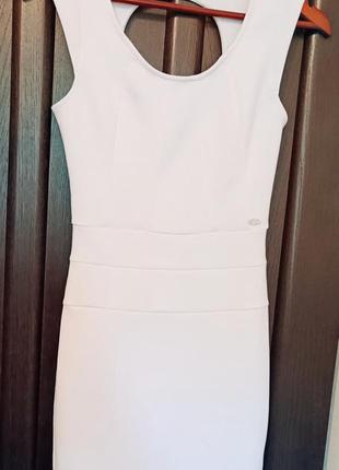 Стильное фирменное женское платье guess с красивым вырезом на спине размер xs3 фото