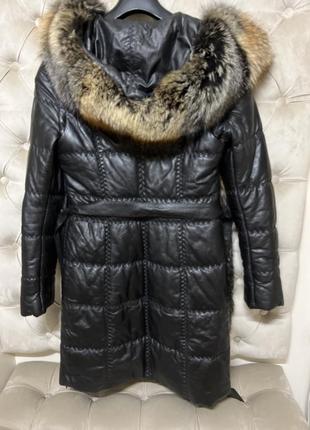 Кожаное пальто-безрукавка