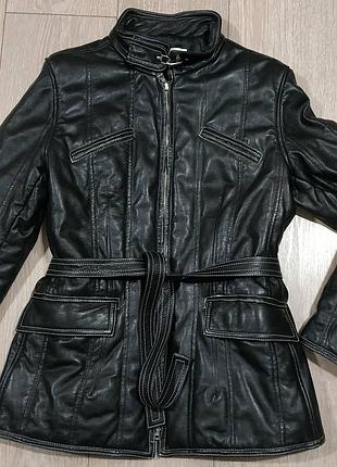 Шикарная утепленная кожаная куртка италия