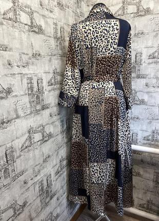 Синее с коричневым принт леопард платье халат в пол с карманами по бокам3 фото