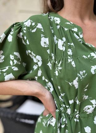 Платье миди с пышной юбкой расклешенное шифоновое воздушное с рукавами три четверти вечернее на выход повседневное для беременных белое чёрное зелёное3 фото