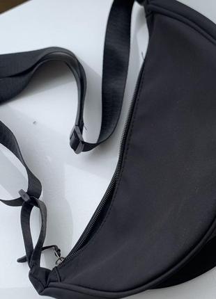 Сумка бананка 2