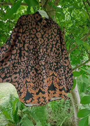 Сатинова стильна сорочка рубашка незвичного крою з леопардовим принтом італія
