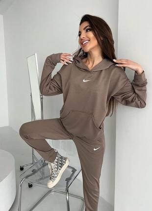 Костюм женский с эмблемой "nike"1 фото