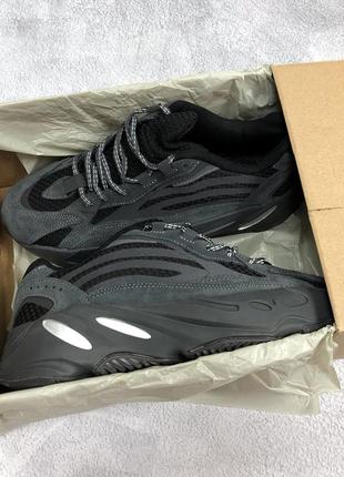 Шикарные женские кроссовки adidas yeezy boost 700 black3 фото