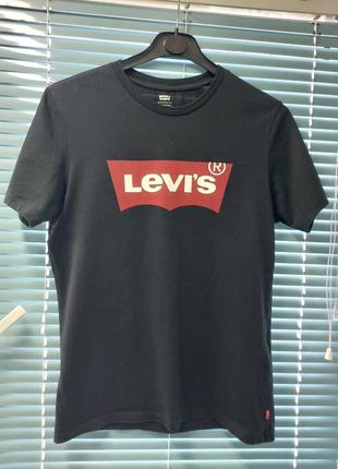 Футболка levi's