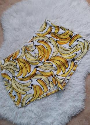 Легкие свободные шорты с бананами от pink