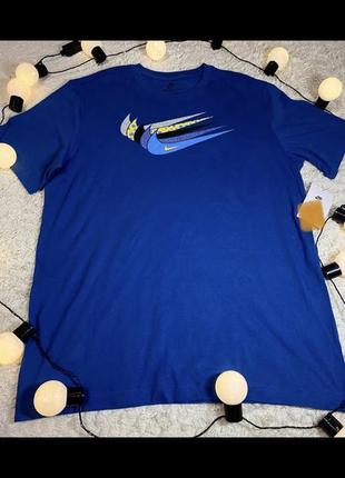 Nike t-shirt