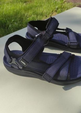 Легкі босоніжки для хлопчиків/чоловік3 фото