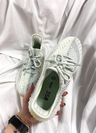 Текстильные летние кроссовки adidas yeezy boost 350 v2 cloud white7 фото