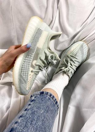 Текстильные летние кроссовки adidas yeezy boost 350 v2 cloud white2 фото