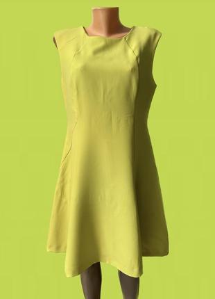 Сукня салатова з ефектом утяжки