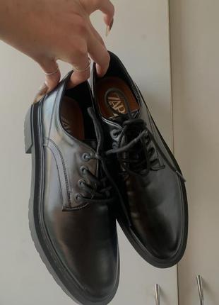 Ідеальні лофери zara