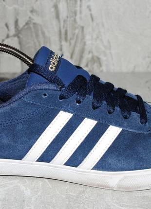 Кросівки adidas 37 розмір