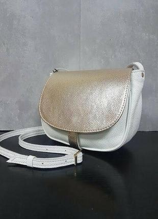 Сумка клатч, крос-боді жіноча шкіряна, білий флотар, клапан золото 1656
