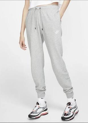 Спортивные штаны джогеры nike