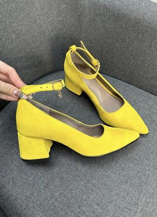 Желтые туфли лодочки натуральная кожа замш 35-412 фото