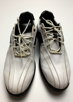Мужские туфли для гольфа footjoy greenjoys fj белый/черный 45300k  размер 8.5 us 41 eur3 фото