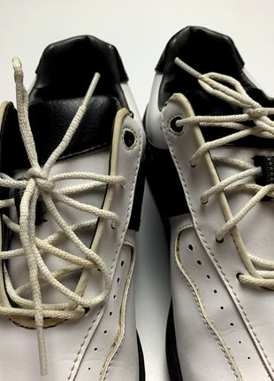 Мужские туфли для гольфа footjoy greenjoys fj белый/черный 45300k  размер 8.5 us 41 eur7 фото
