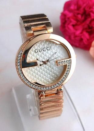 Жіночі наручні годинники , годинник браслет  рожевий з білим