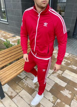 Спортивный костюм adidas