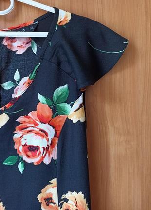Вискозное платье с цветочным принтом3 фото