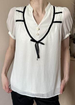 Романтическая качественная белая блуза с черным бантом2 фото