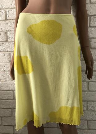 Шикарная и стильная юбка gianfranco ferre очень приятная и качественная ткань, модный дизайн, красивый цвет 🌸