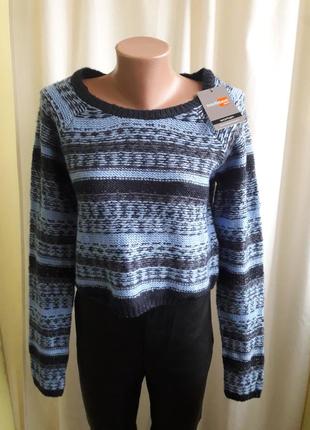 Укороченный свитер